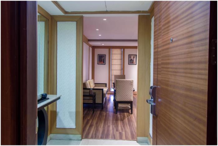 the nikunj hotels