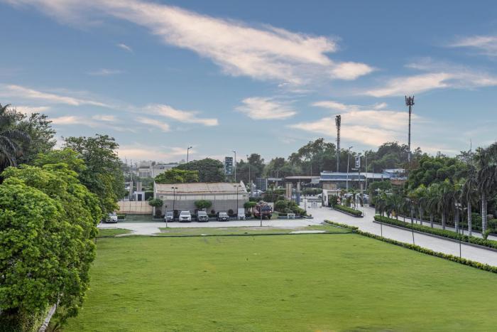 the nikunj hotels