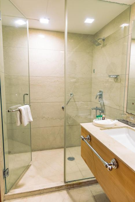 the nikunj hotels