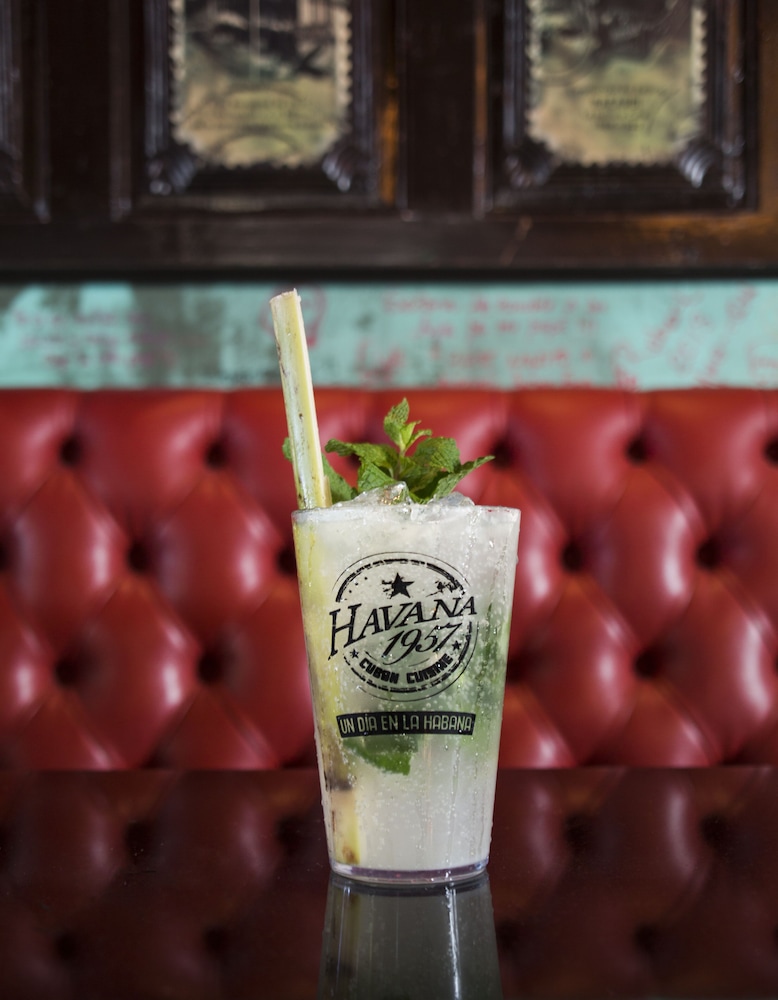 hotel breakwater south beach