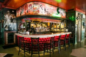 hotel breakwater south beach