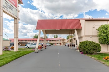 econo lodge miles city