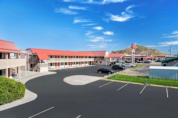 econo lodge miles city