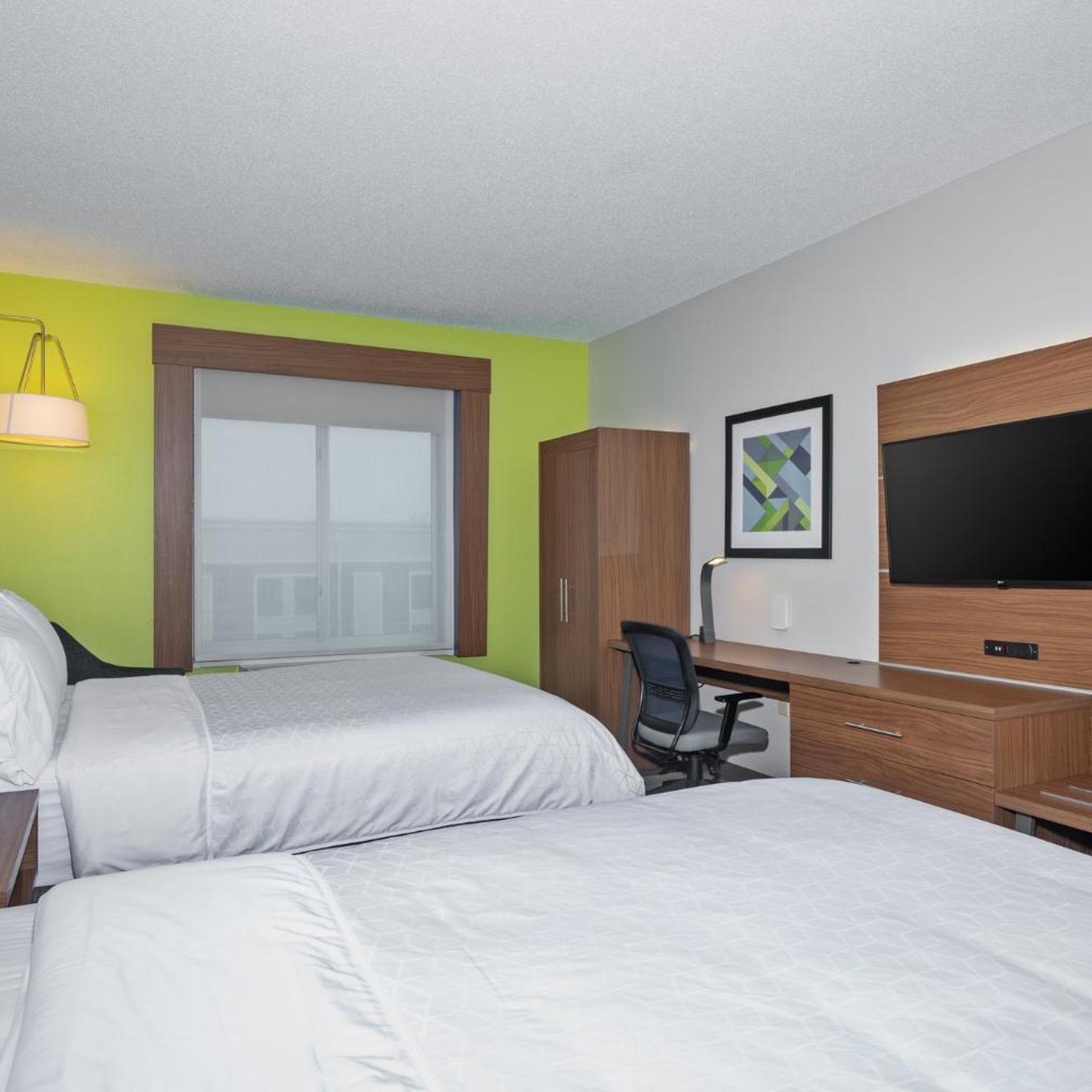 holiday inn express hotel and suites woodbridge by ihg