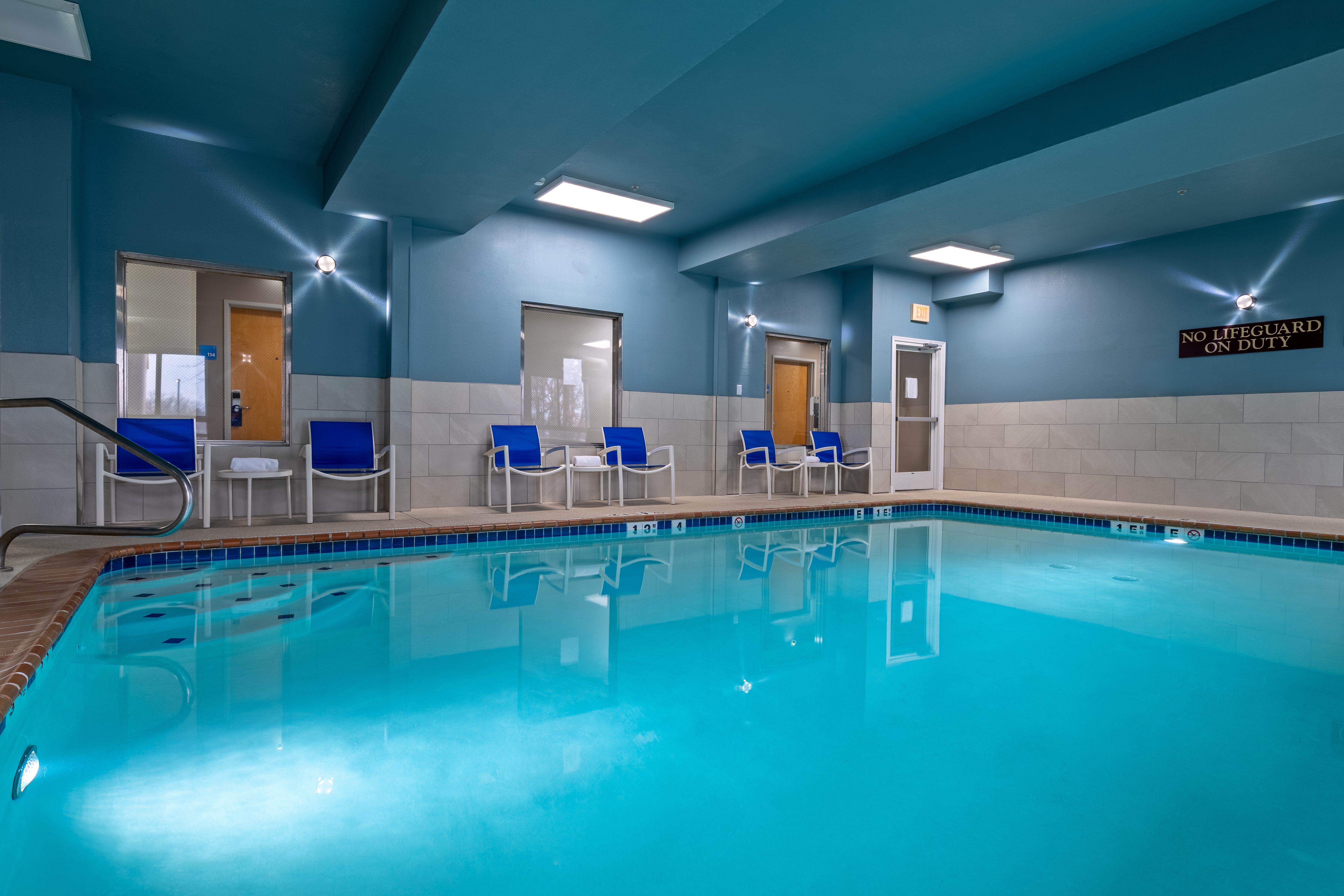 holiday inn express hotel and suites woodbridge by ihg