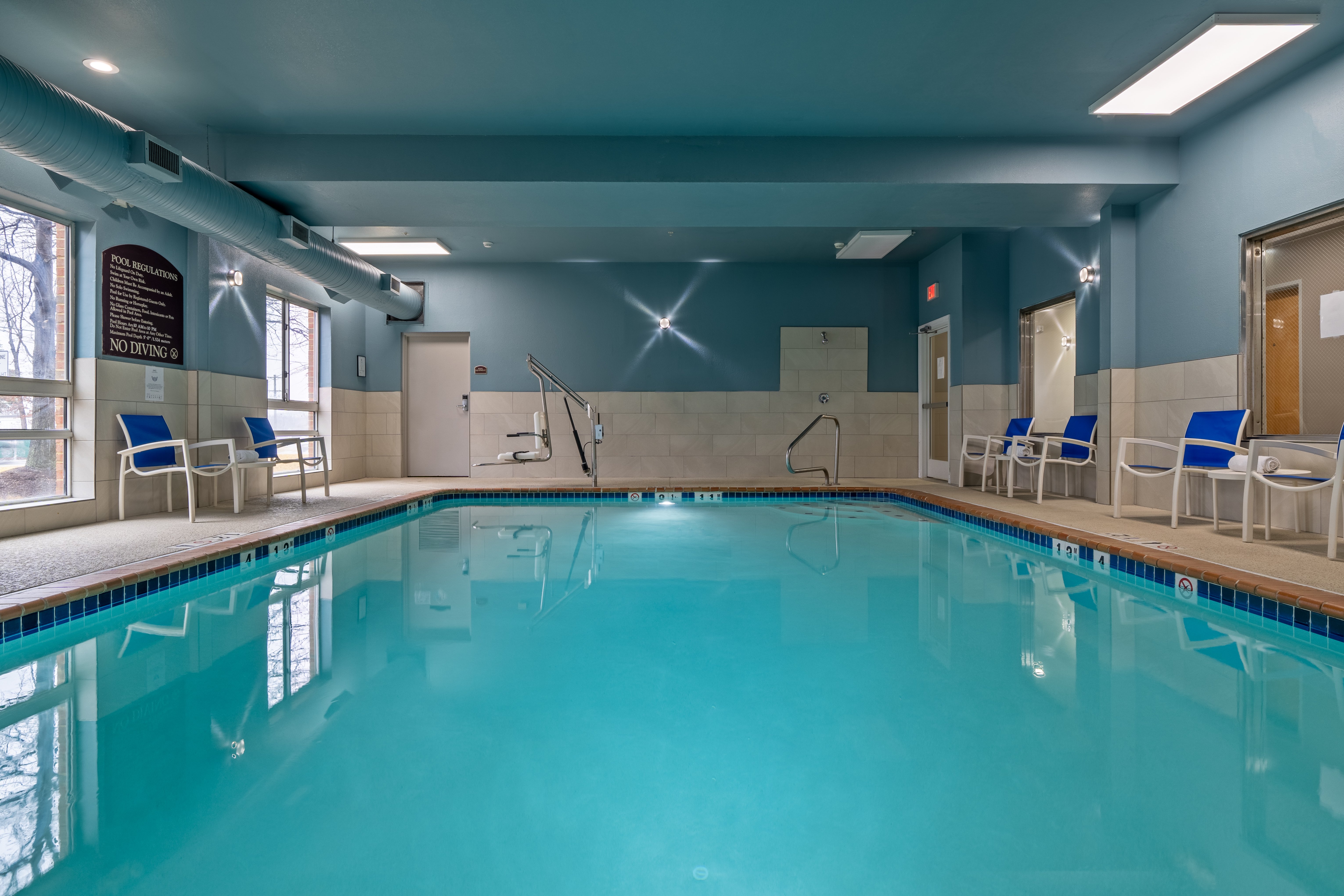holiday inn express hotel and suites woodbridge by ihg