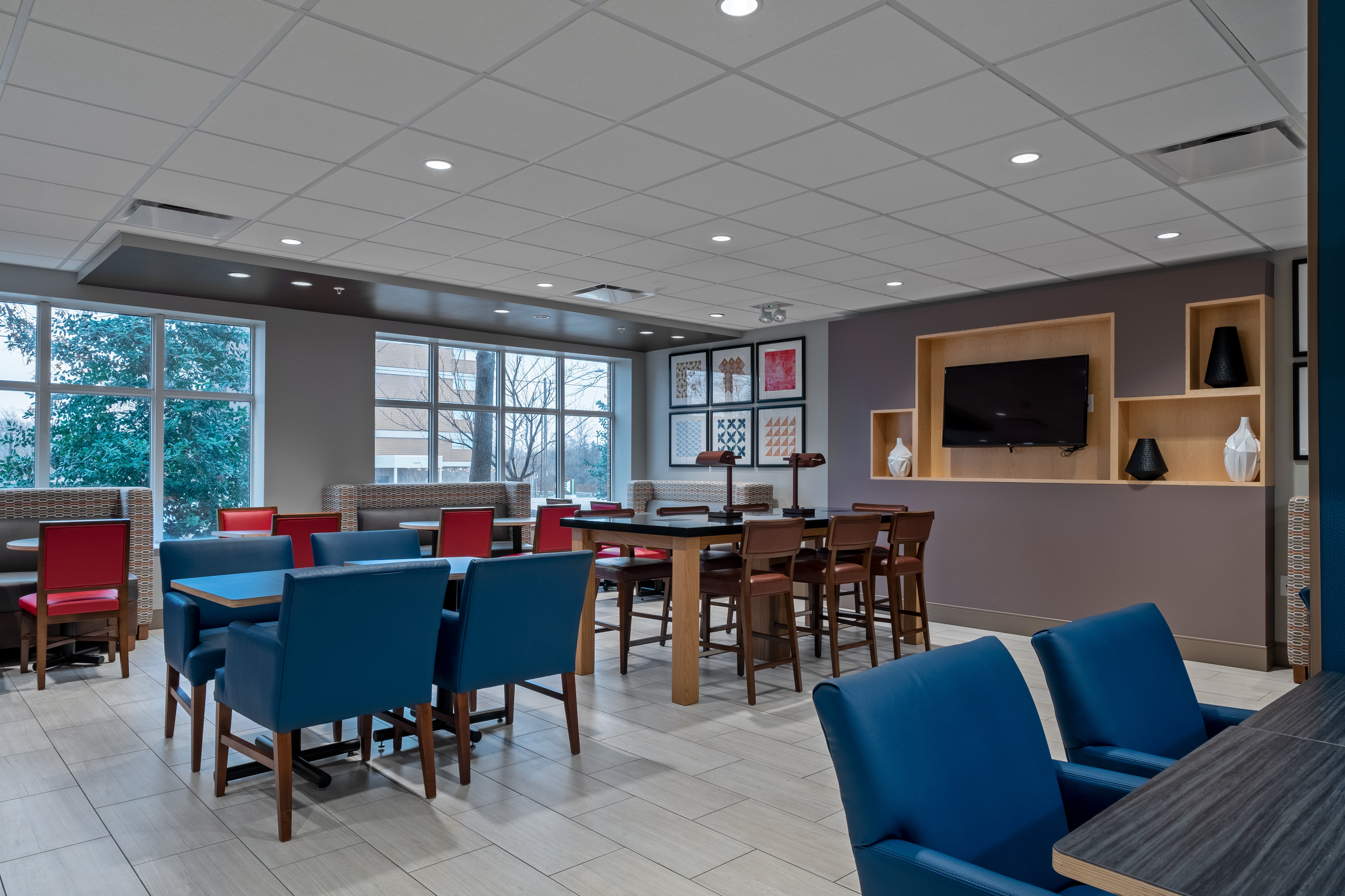 holiday inn express hotel and suites woodbridge by ihg