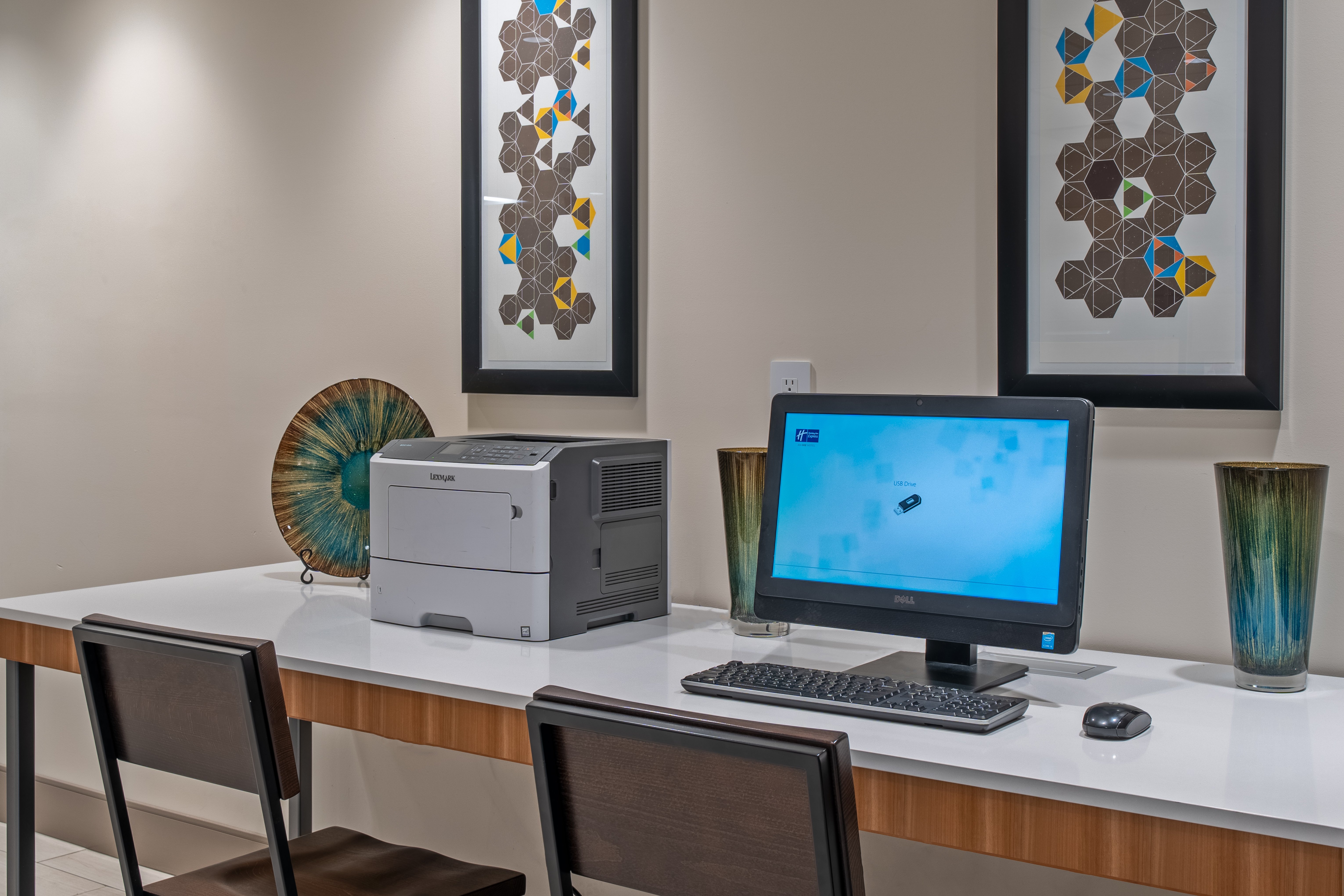 holiday inn express hotel and suites woodbridge by ihg
