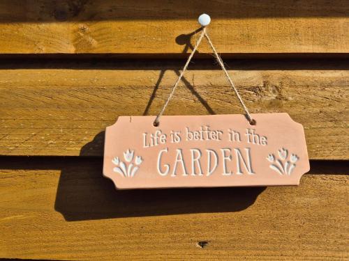 flower garden studio in sheringham cycle friendly