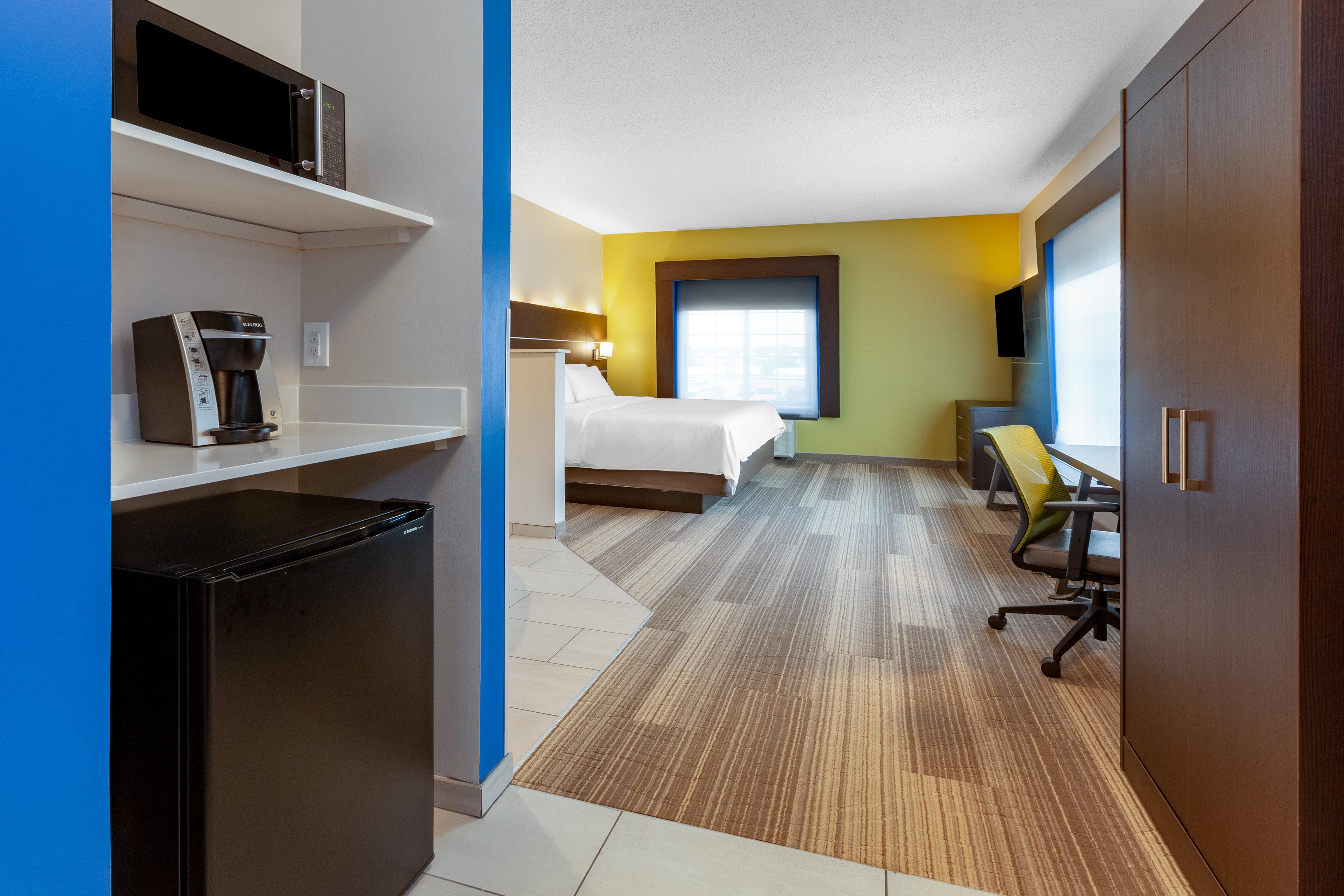 holiday inn express hotel and suites woodhaven by ihg