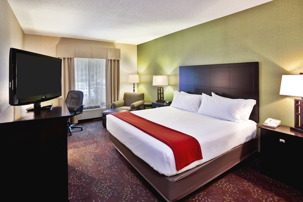 holiday inn express hotel and suites woodhaven by ihg
