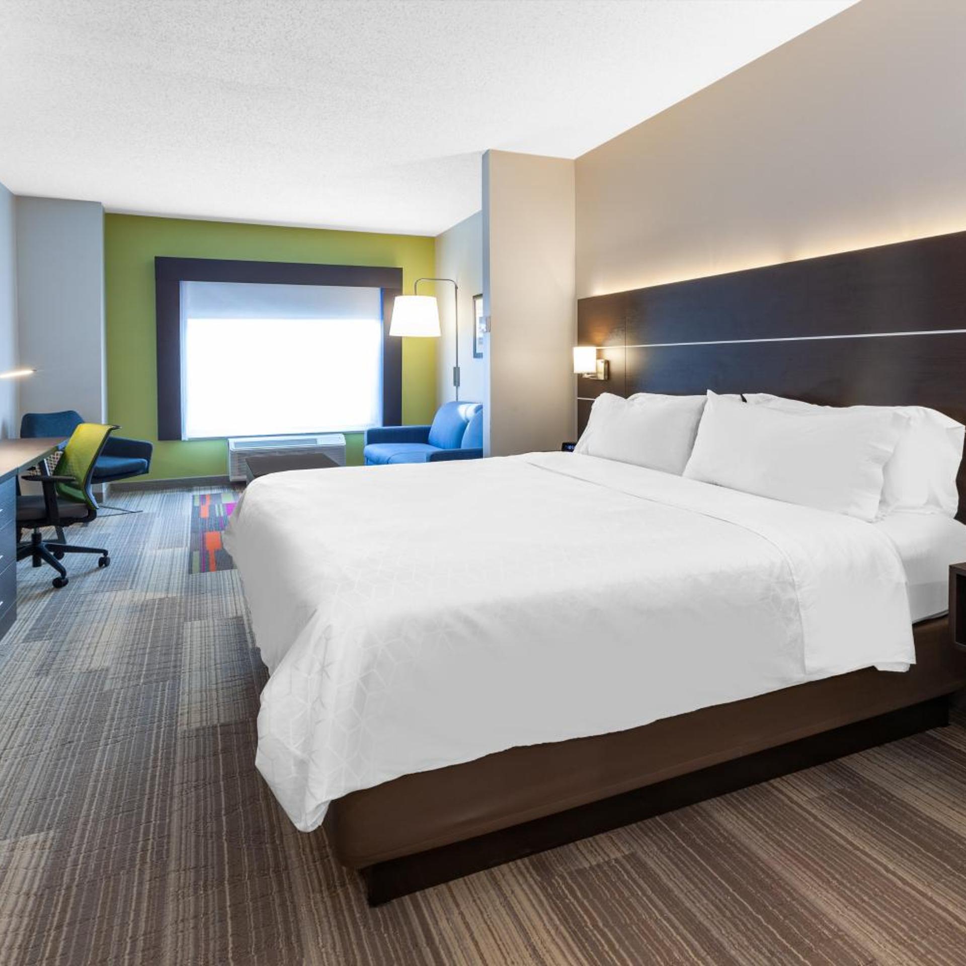 holiday inn express hotel and suites woodhaven by ihg