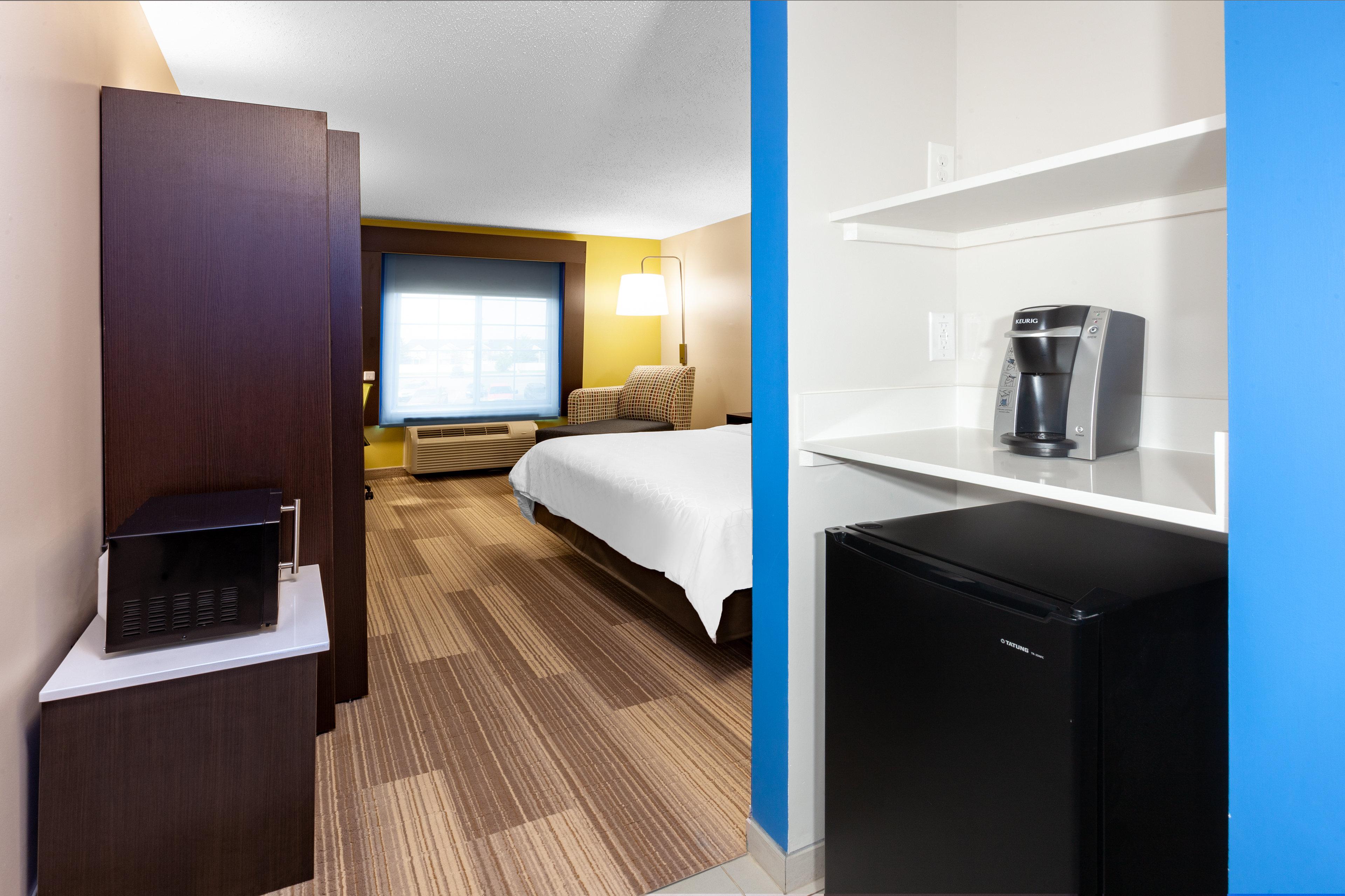 holiday inn express hotel and suites woodhaven by ihg