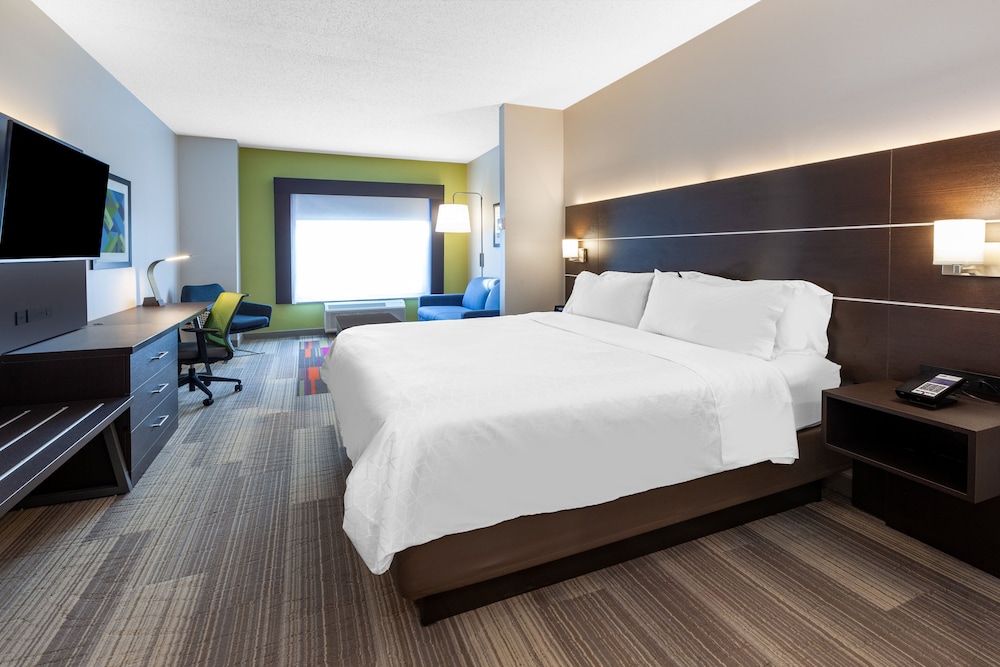 holiday inn express hotel and suites woodhaven by ihg