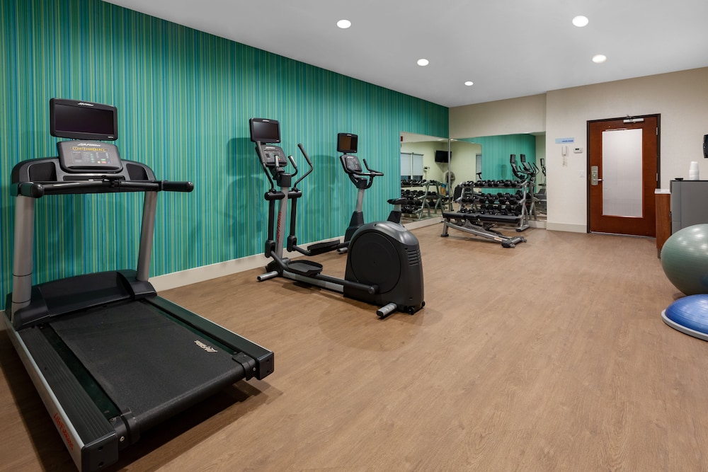 holiday inn express hotel and suites woodhaven by ihg