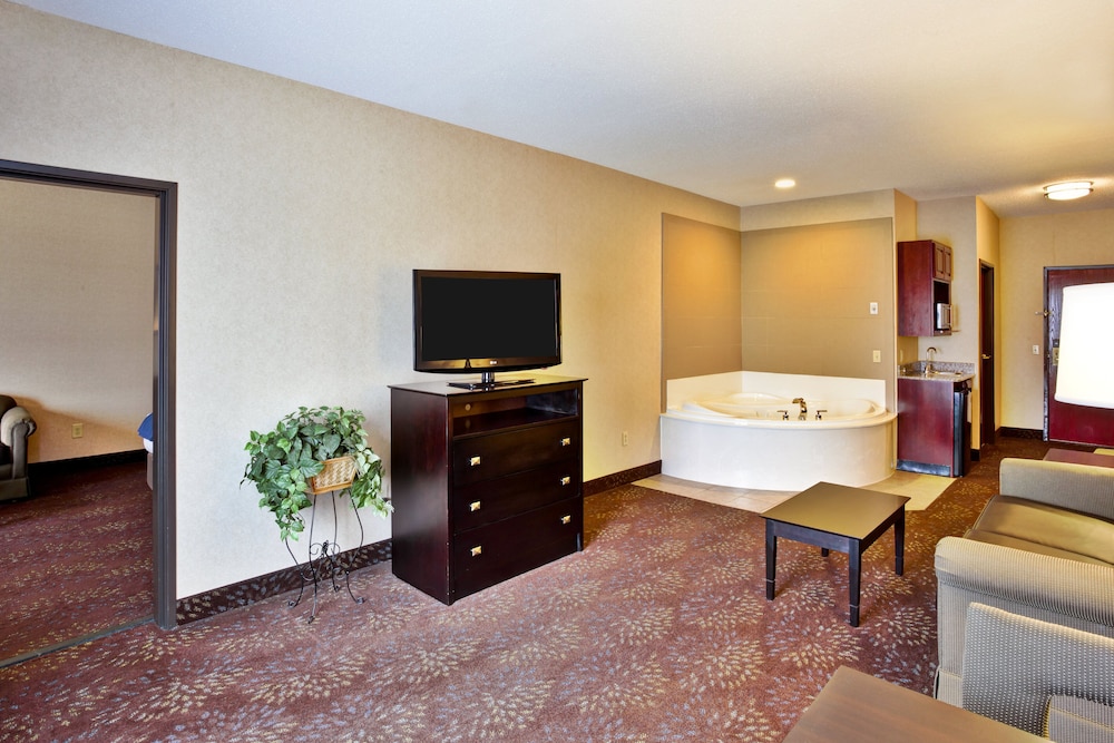 holiday inn express hotel and suites woodhaven by ihg