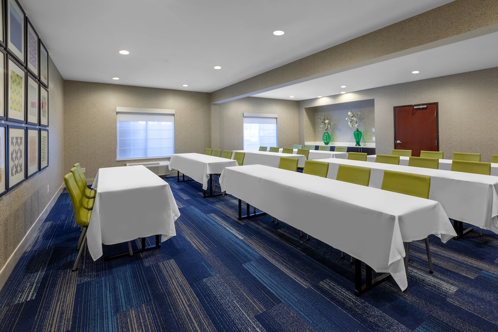 holiday inn express hotel and suites woodhaven by ihg