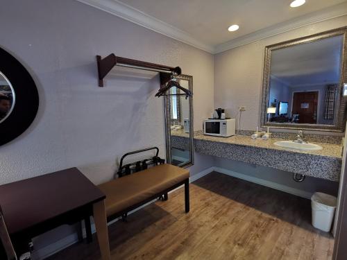Journey Inn,Sacramento>>Davis,3 star