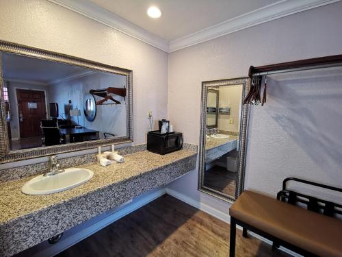 Journey Inn,Sacramento>>Davis,3 star