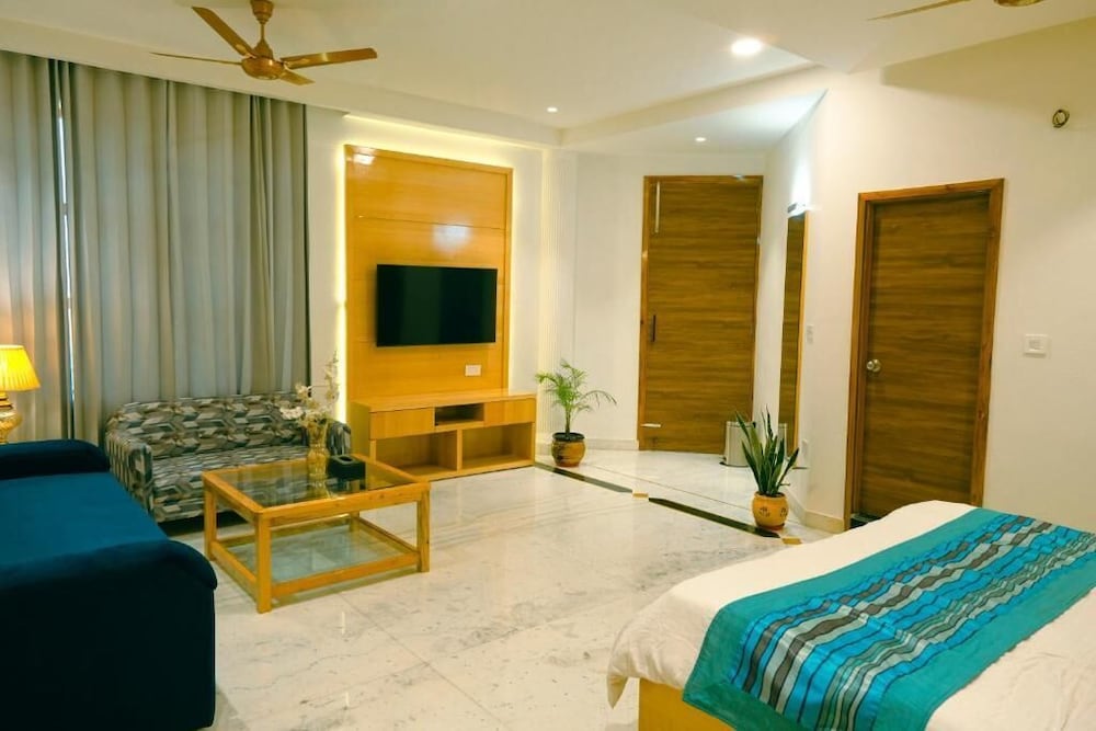 garden resorts and hotel