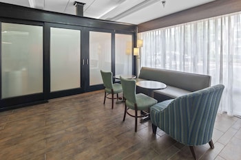 Hampton Inn Atlanta/Woodstock,Cherokee County>>Atlanta,3 star