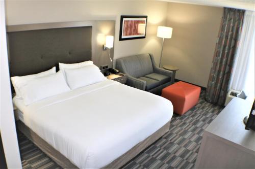 holiday inn express woodstock shenandoah valley by ihg