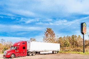 super 8 by wyndham wooster