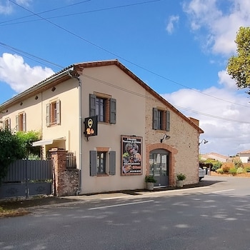 16 Bis-Gîte-Hôtel-Appartement,16 Av. D'albi,3 star