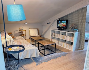 16 Bis-Gîte-Hôtel-Appartement,16 Av. D'albi,3 star