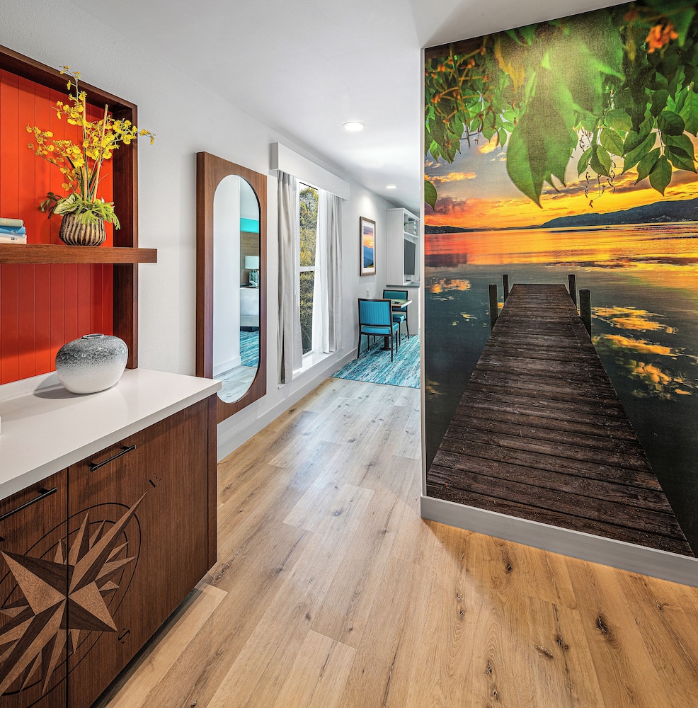 compass hotel by margaritaville