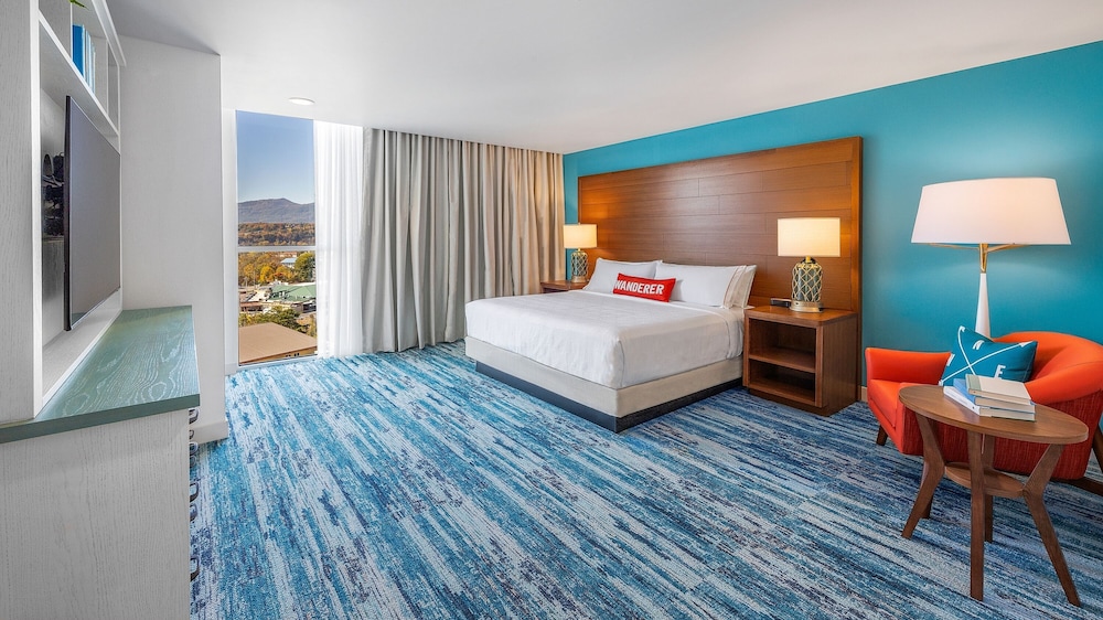 compass hotel by margaritaville