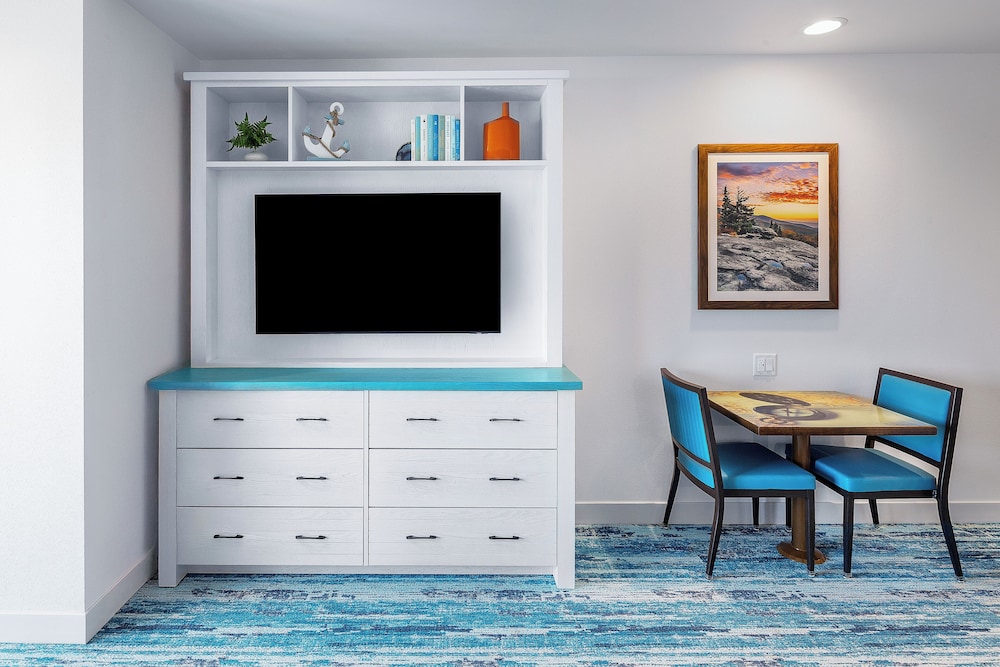 compass hotel by margaritaville