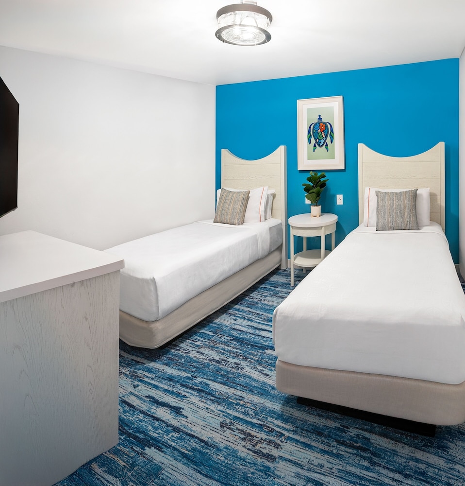 compass hotel by margaritaville