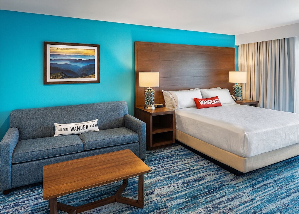 compass hotel by margaritaville