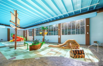 Compass Hotel By Margaritaville,,3 star