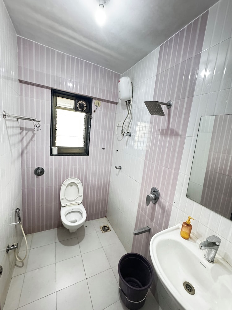 hsquare service apartment malad