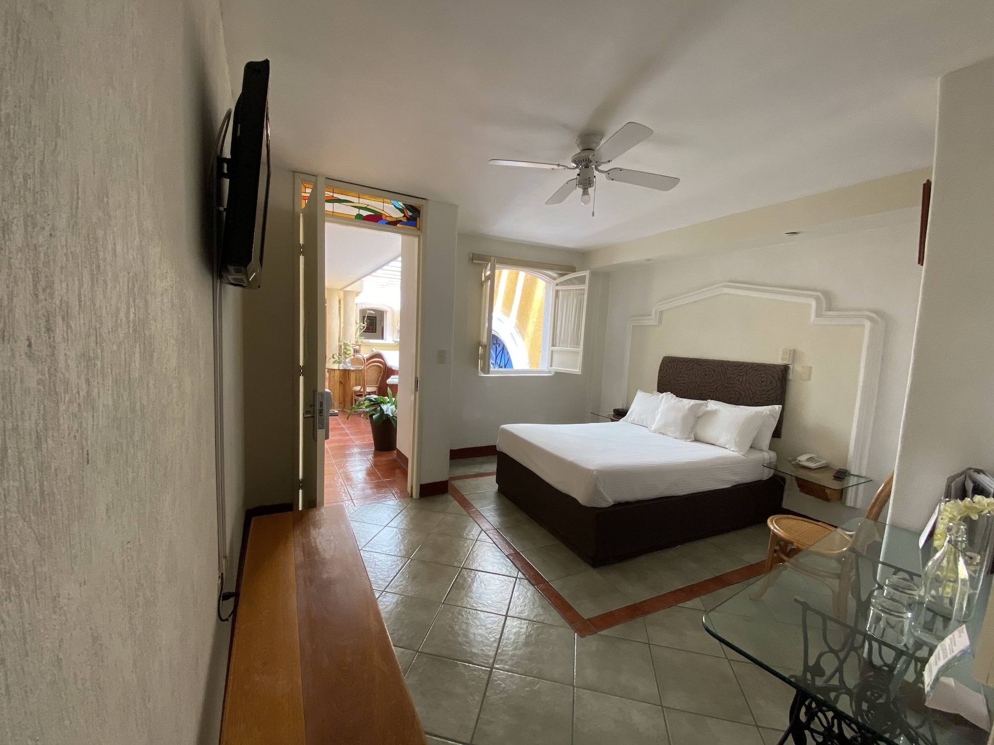 hotel casona los vitrales