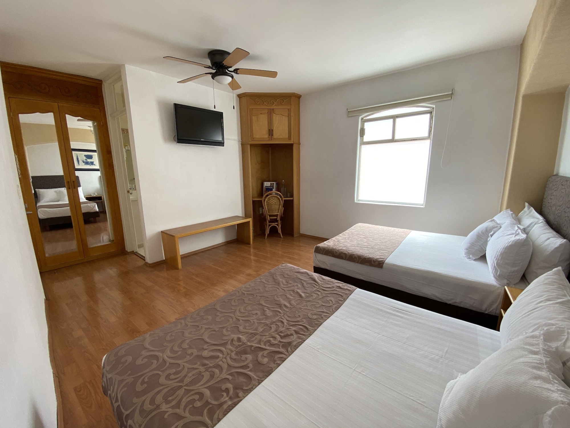 hotel casona los vitrales