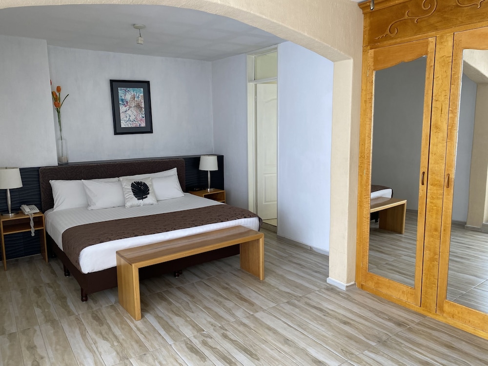 hotel casona los vitrales
