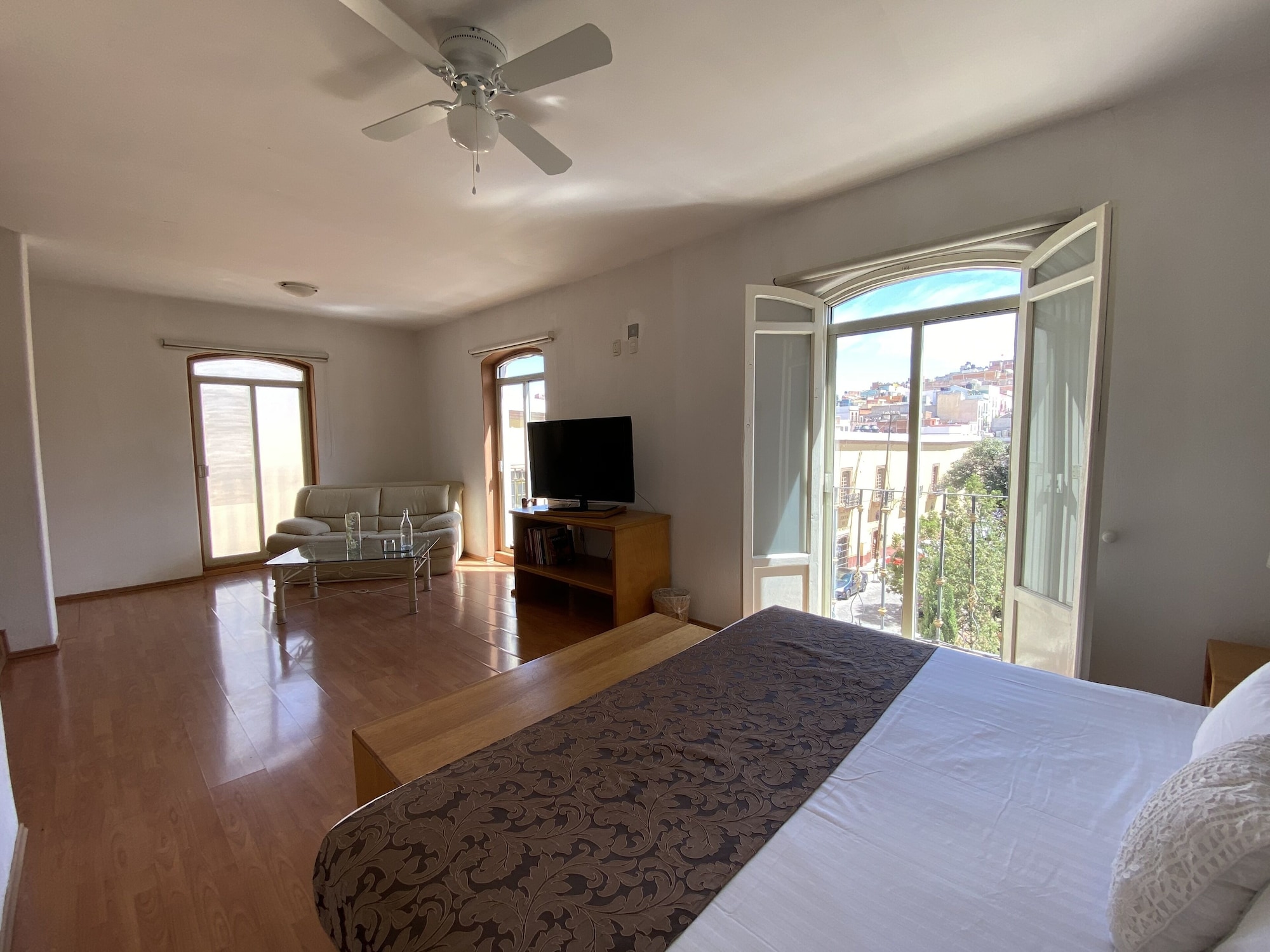 hotel casona los vitrales
