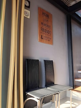 Going Grand Hotel,,3 star