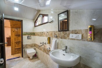 the sunset abode shimla 4br valley views