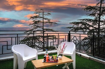 the sunset abode shimla 4br valley views