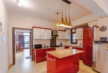 the sunset abode shimla 4br valley views