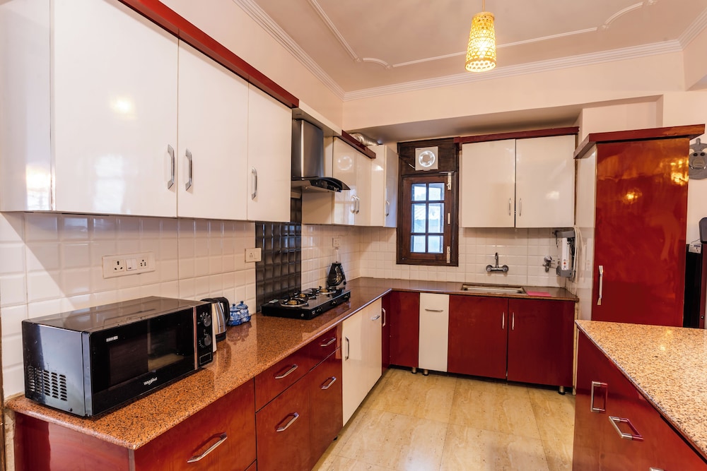 the sunset abode shimla 4br valley views