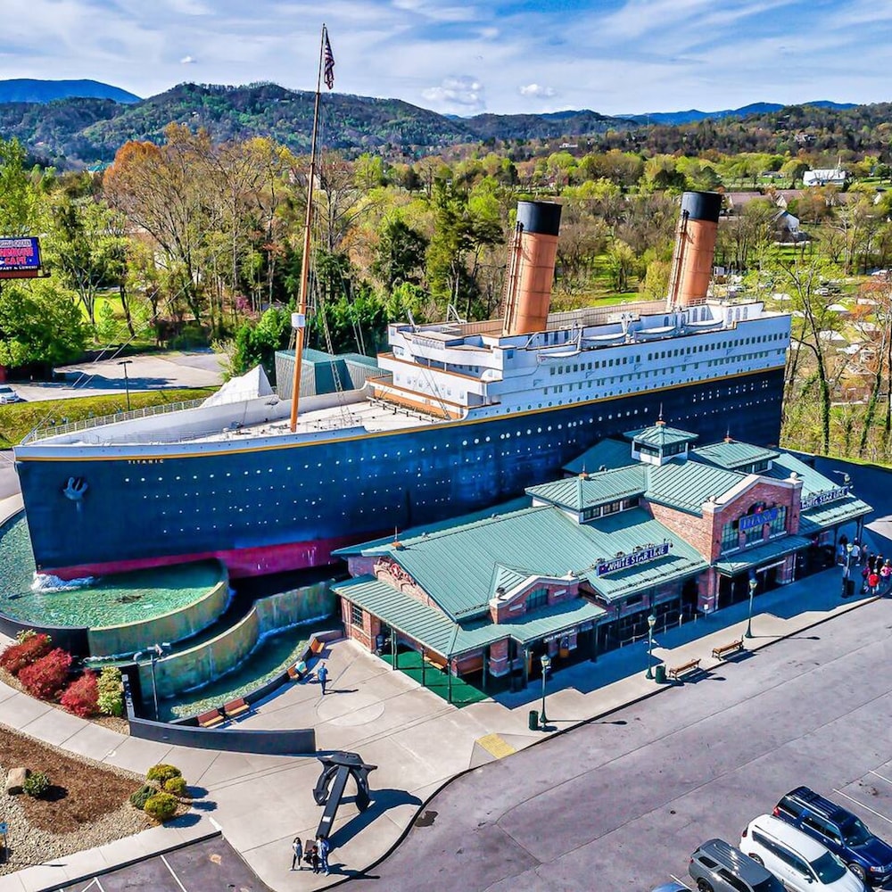 pigeon forge