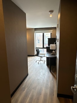 lux hotel