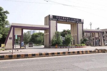Shree Jee Dham,,3 star