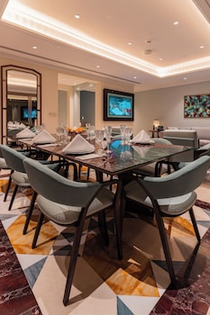 Vivienda Hotel Villas Diplomatic Quarter,,4 star