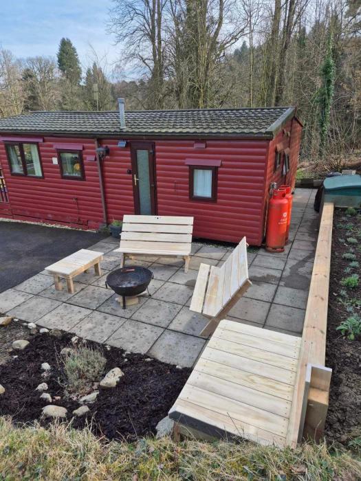 number 8 lodge caer beris